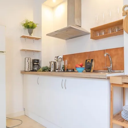 Oldtown L-ll Apartment *